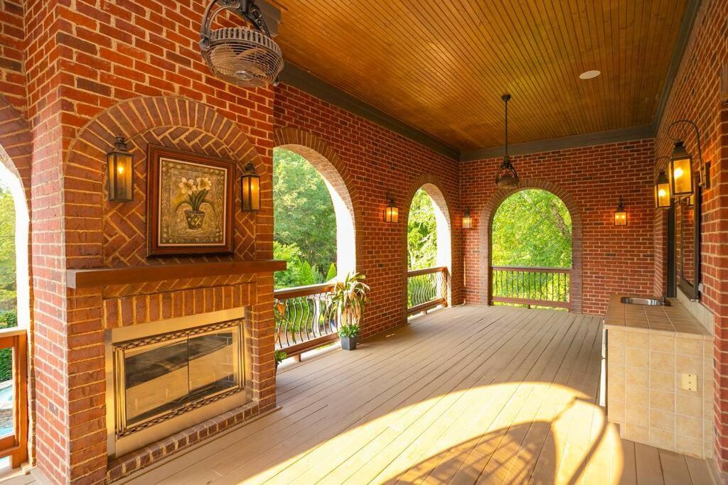Supreme Luxury For Discerning Tastes Villa Nashville Bagian luar foto