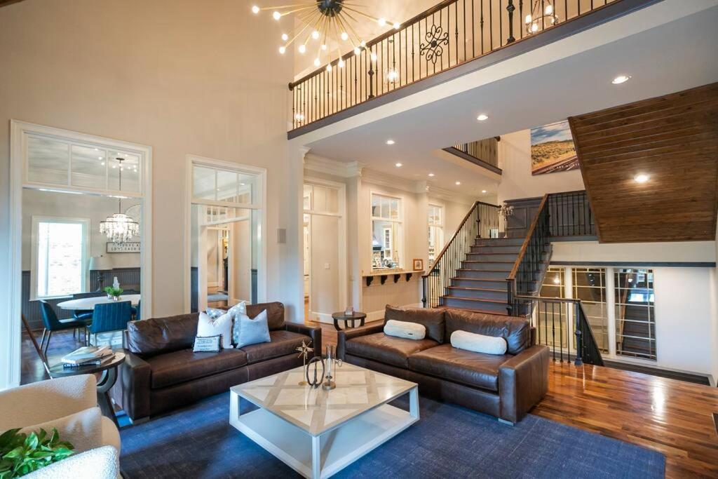 Supreme Luxury For Discerning Tastes Villa Nashville Bagian luar foto